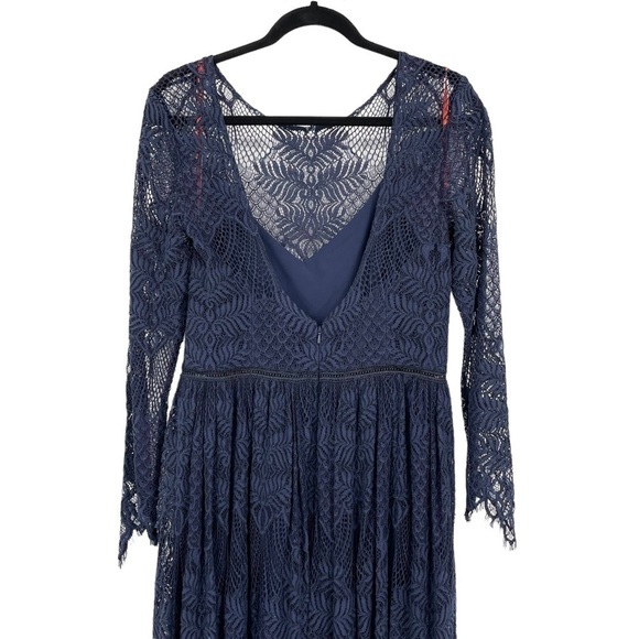 Monique Lhuillier Long Sleeve Formal Lace Gown - Picture 7 of 14